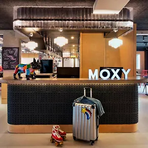 Moxy Bastille Szálloda